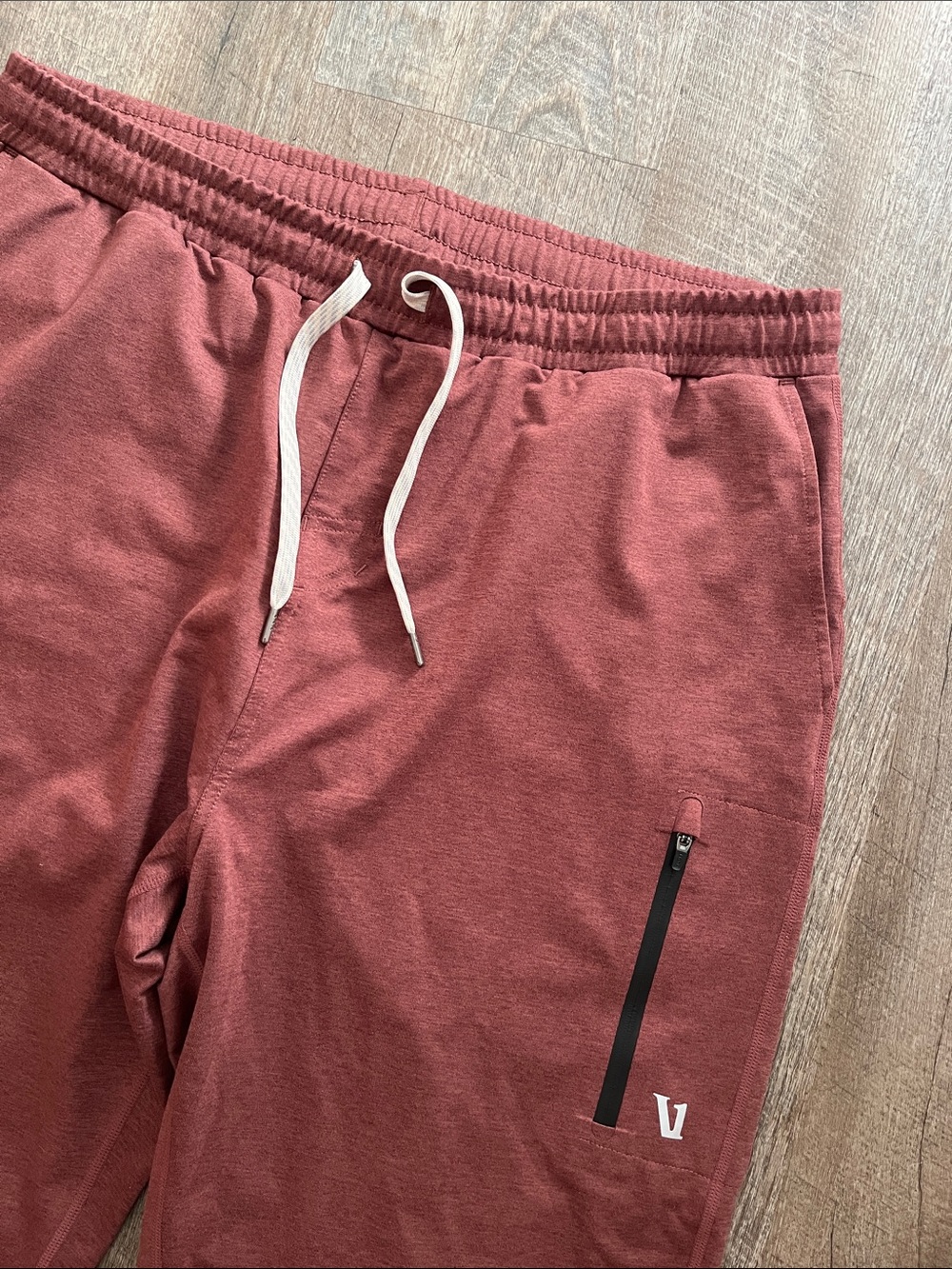 Vuori Men’s pants - Picture 2 of 5